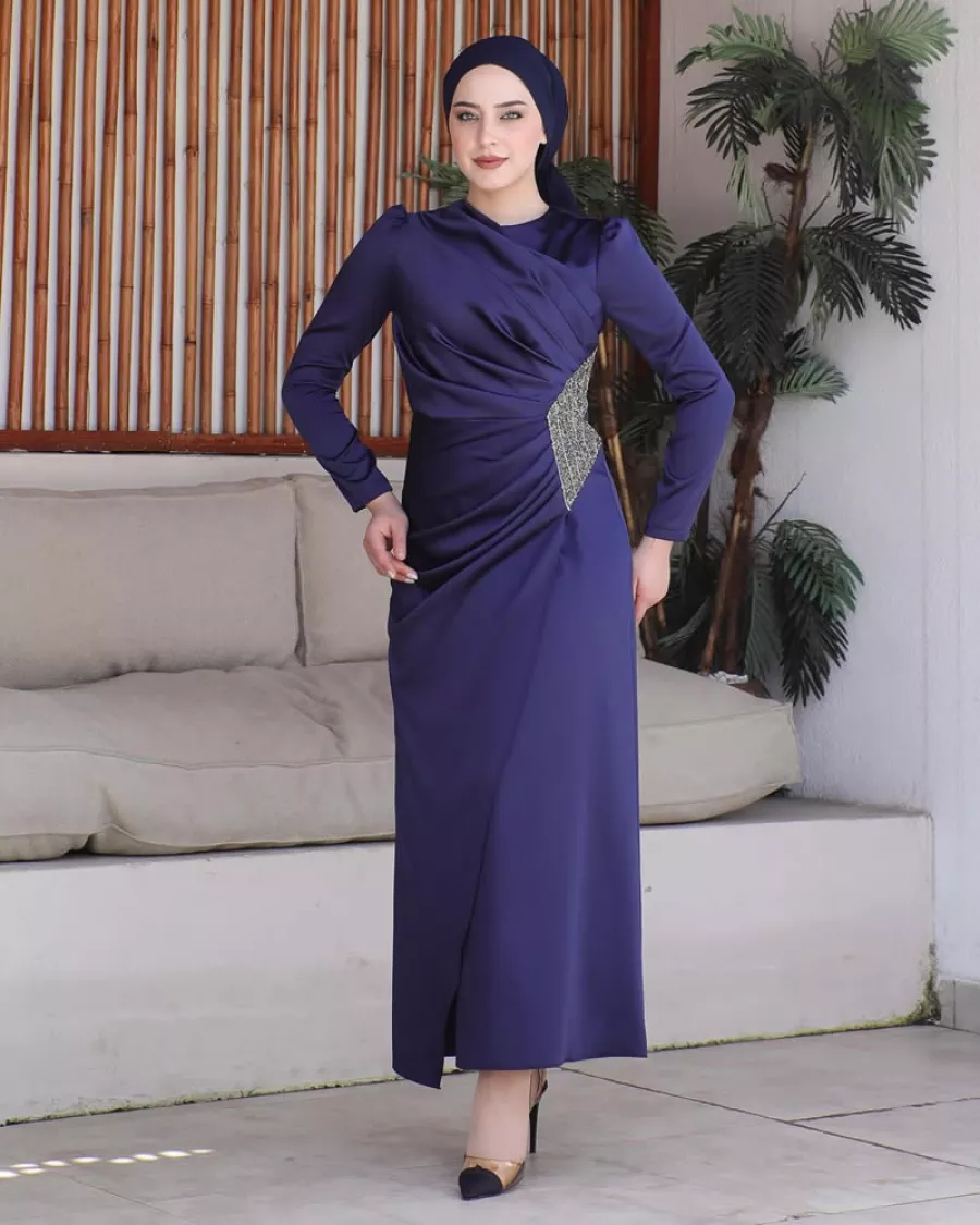 İşlemeli Drape Detaylı Saten Lacivert Tesettür Abiye