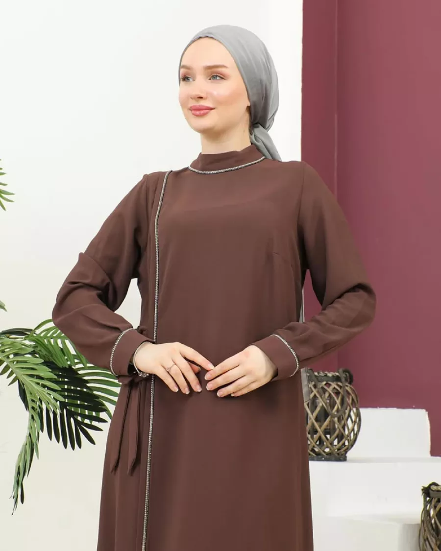 Beyaz Şerit Detaylı Kahverengi Tesettür Elbise 2